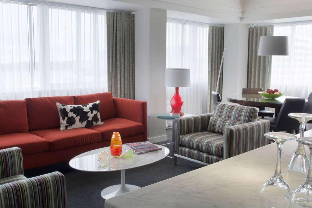 Hotel Murano Tacoma Room photo A suite at the hotel